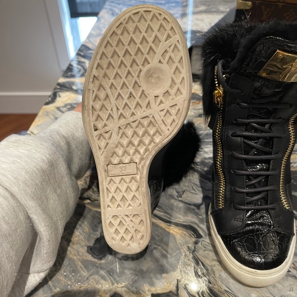 AUTHENTIC Giuseppe Zanotti - Picture 4 of 5